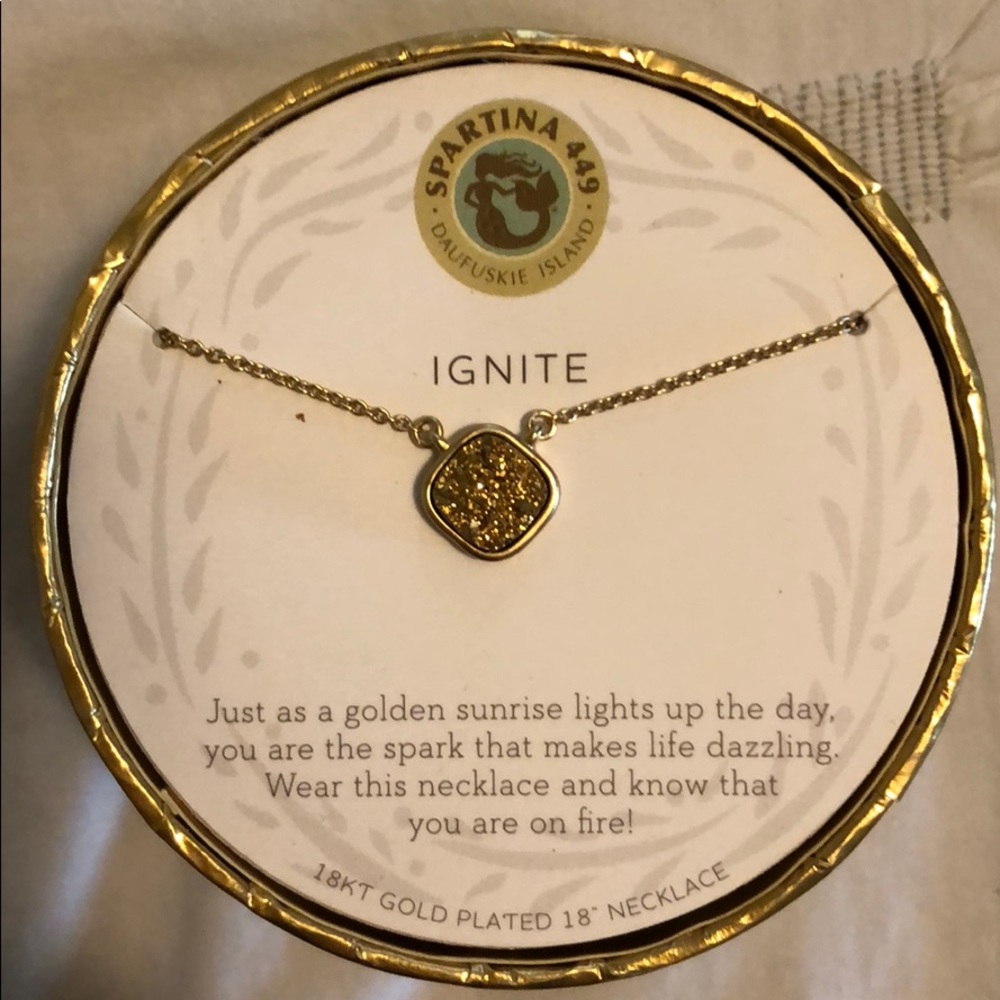 Sea La Vie Necklace
